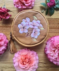 CELESTIAL GYPSY Flower Dreams Round Purse Clutches And Wallets