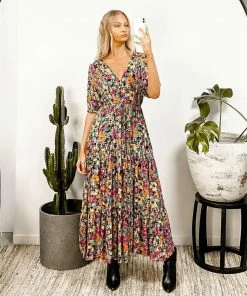 LABEL OF LOVE Marilyn Maxi Dress - Black Floral