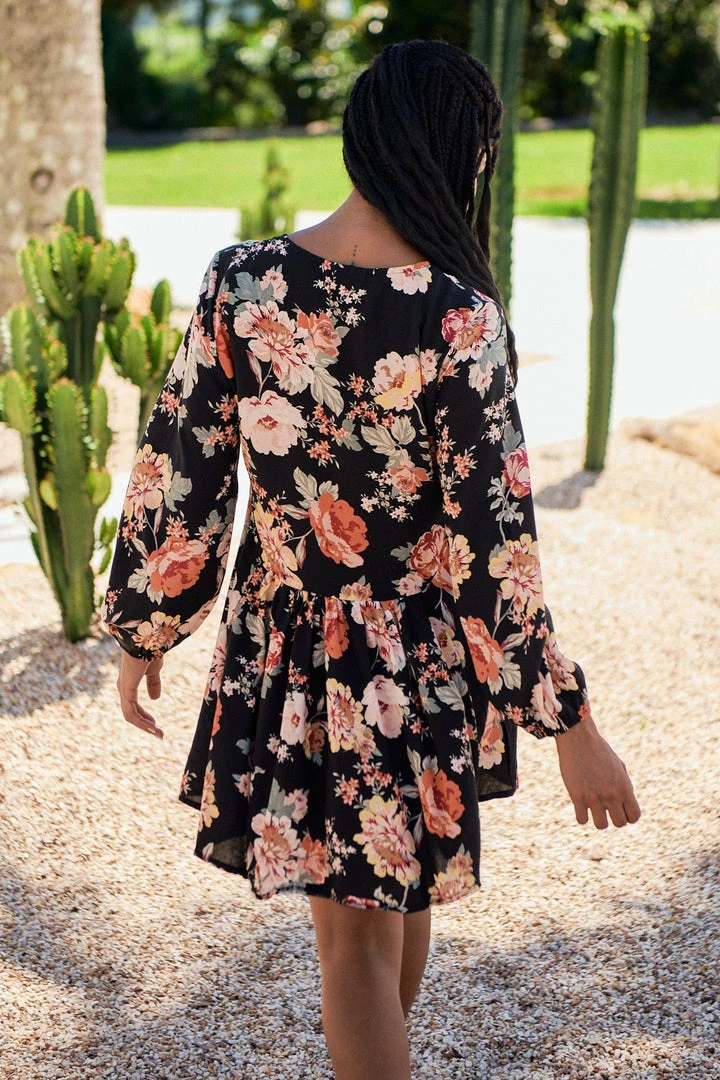 Jaase Isabella Tunic - Winter Rose Black 11 Jaase Isabella Tunic - Winter Rose Black