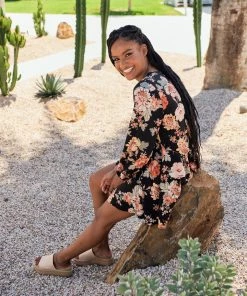 Jaase Isabella Tunic - Winter Rose Black 24 Jaase Isabella Tunic - Winter Rose Black