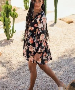 Jaase Isabella Tunic - Winter Rose Black 15 Jaase Isabella Tunic - Winter Rose Black