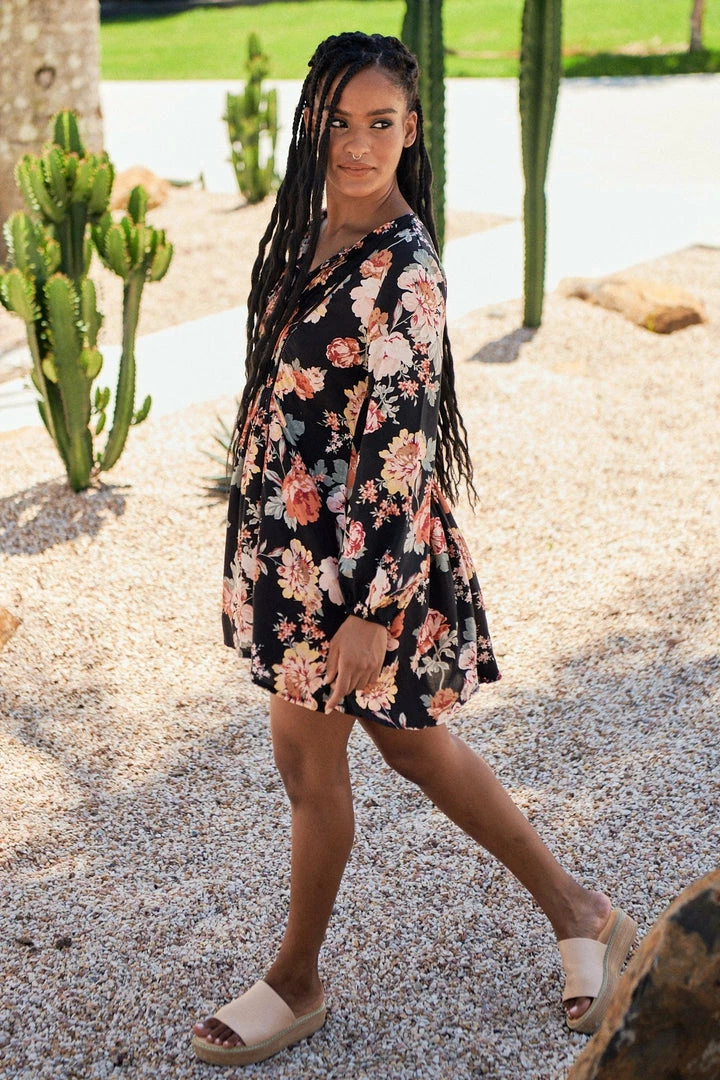 Jaase Isabella Tunic - Winter Rose Black 3 Jaase Isabella Tunic - Winter Rose Black