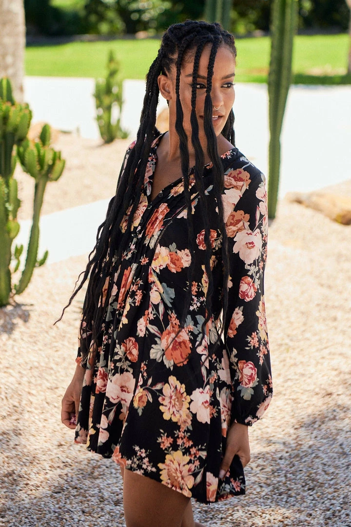 Jaase Isabella Tunic - Winter Rose Black 5 Jaase Isabella Tunic - Winter Rose Black