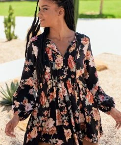 Jaase Isabella Tunic - Winter Rose Black 18 Jaase Isabella Tunic - Winter Rose Black