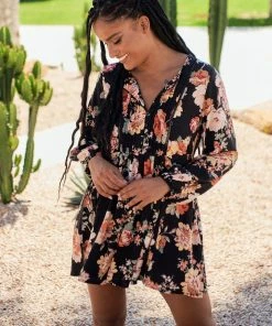 Jaase Isabella Tunic - Winter Rose Black 19 Jaase Isabella Tunic - Winter Rose Black