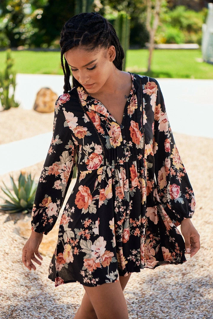 Jaase Isabella Tunic - Winter Rose Black 9 Jaase Isabella Tunic - Winter Rose Black