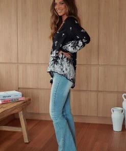 Jaase Koi Top - Noir Tops 27 Jaase Koi Top - Noir Tops