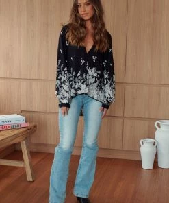 Jaase Koi Top - Noir Tops 19 Jaase Koi Top - Noir Tops