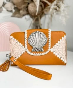 MAHIYA Boho Leather Sea Shells Leather Purse - Tan