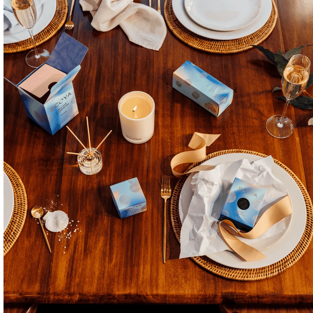 ECOYA Limited Edition: Sea Salt & Gardenia At Noon Monty Candle 4 ECOYA Limited Edition: Sea Salt & Gardenia At Noon Monty Candle