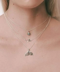 MIDSUMMER STAR Ocean Wave Necklace